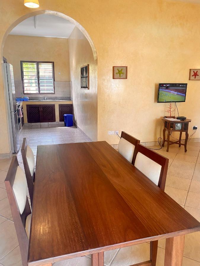 Flametree Beach Homes Diani Beach Ngoại thất bức ảnh