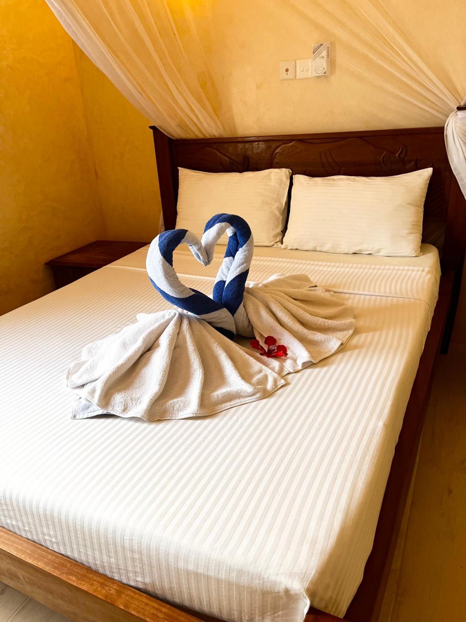 Flametree Beach Homes Diani Beach Ngoại thất bức ảnh
