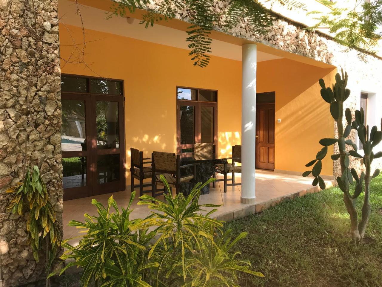 Flametree Beach Homes Diani Beach Ngoại thất bức ảnh